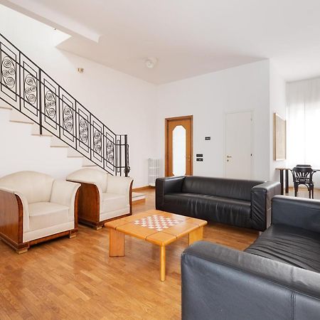 Ca' Stellini - Comoda Casa Indipendente Con Parcheggio Privato 米兰 外观 照片