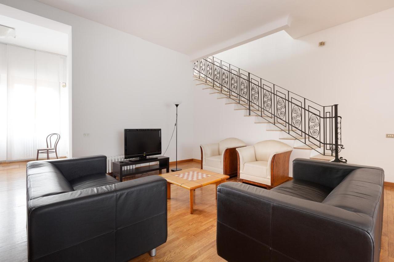 Ca' Stellini - Comoda Casa Indipendente Con Parcheggio Privato 米兰 外观 照片