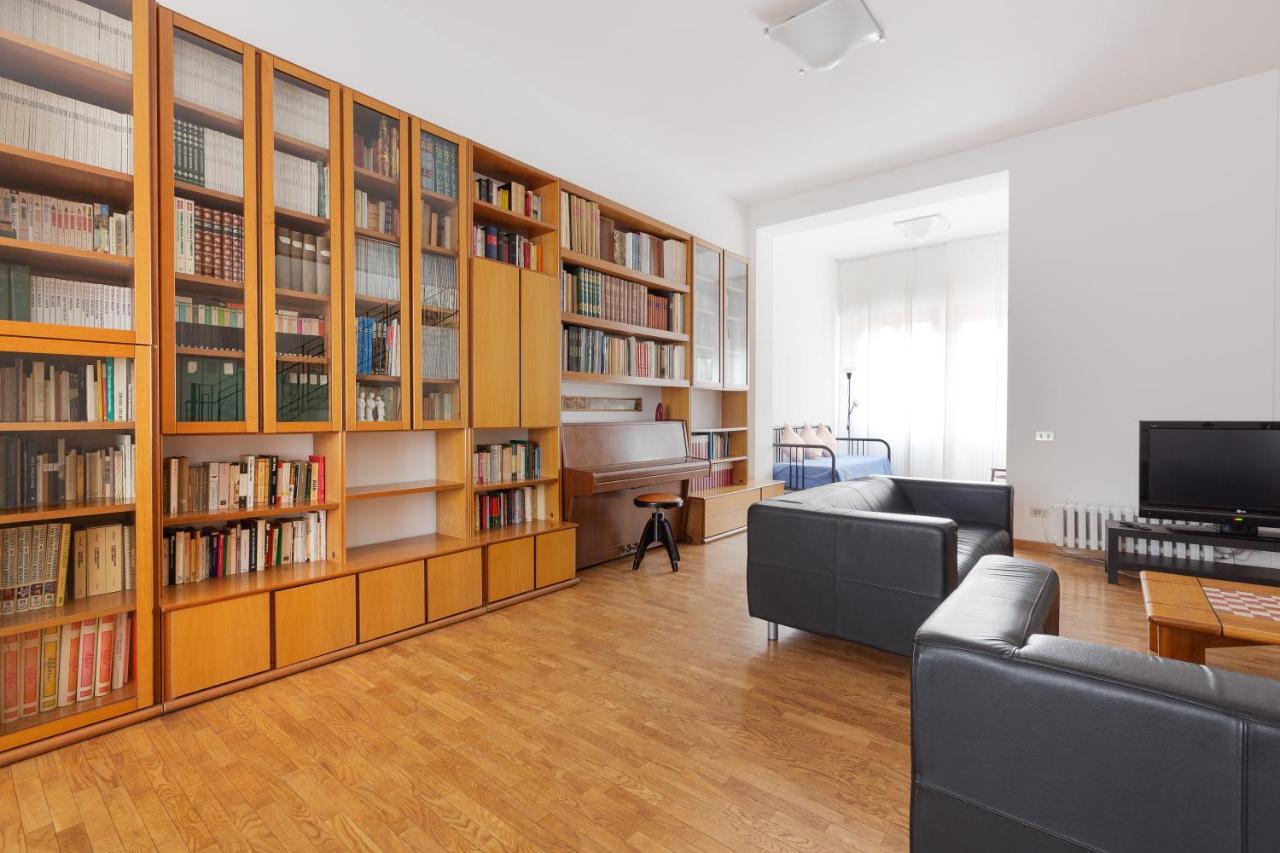 Ca' Stellini - Comoda Casa Indipendente Con Parcheggio Privato 米兰 外观 照片